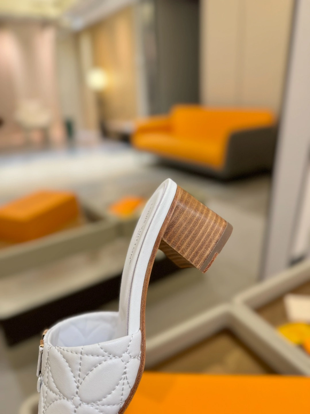 COCO-- 8V 1ADCVY goatskin Heel height：5.5CM item:E-X158D4134